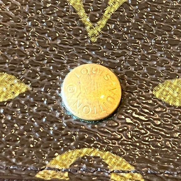 Authentic Louis Vuitton long trifold wallet - Picture 4 of 12